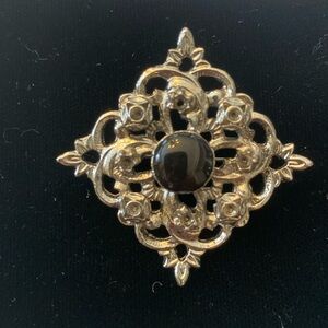 Vintage Antiqued Silver Tone Filigree Openwork With Center Black Cabochon Brooch